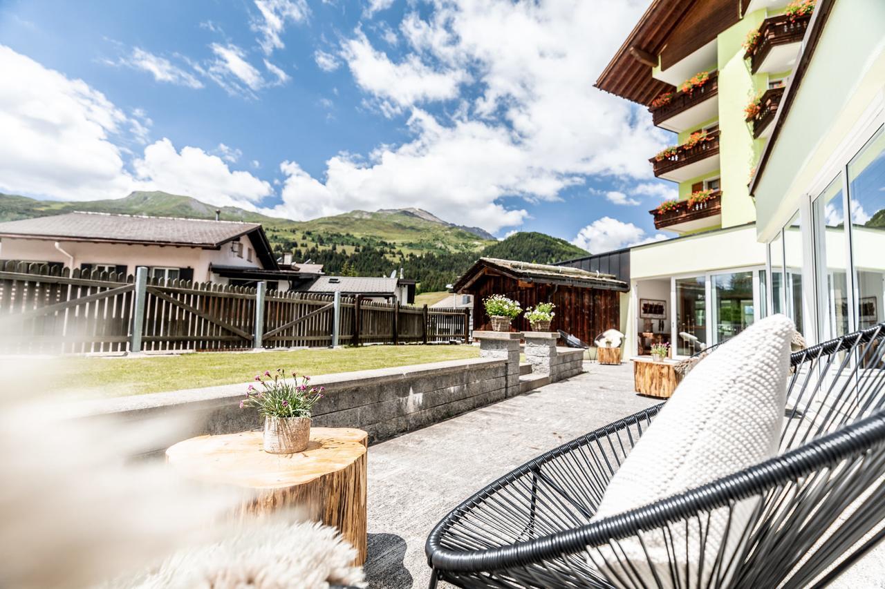 Hotel Waldhaus Am See Valbella Exterior photo